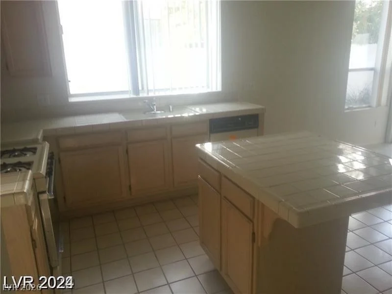 133 McLaren, Henderson, NV 89074