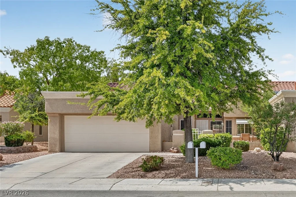 2425 Desert Butte, Las Vegas, NV 89134