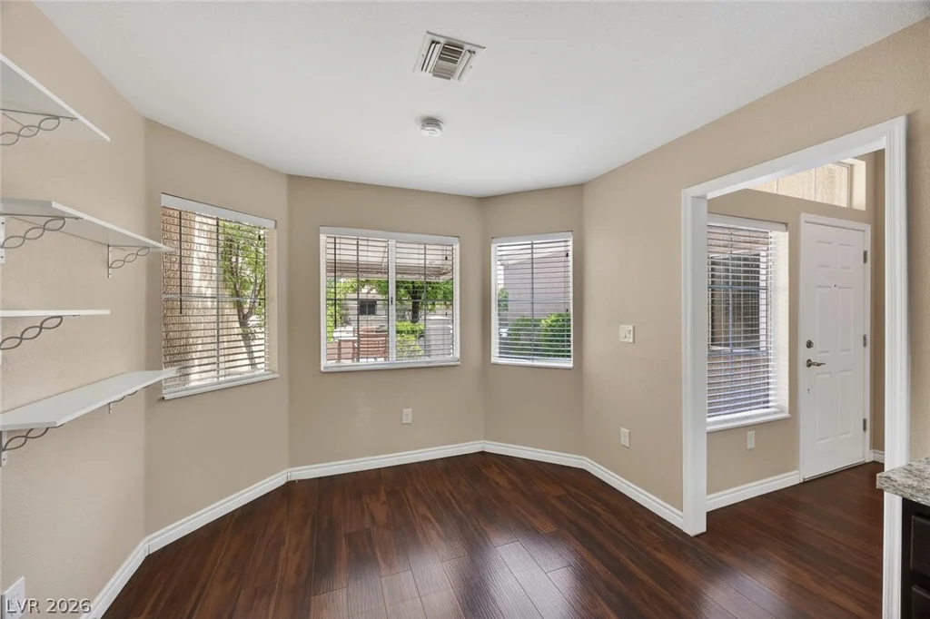 2425 Desert Butte, Las Vegas, NV 89134