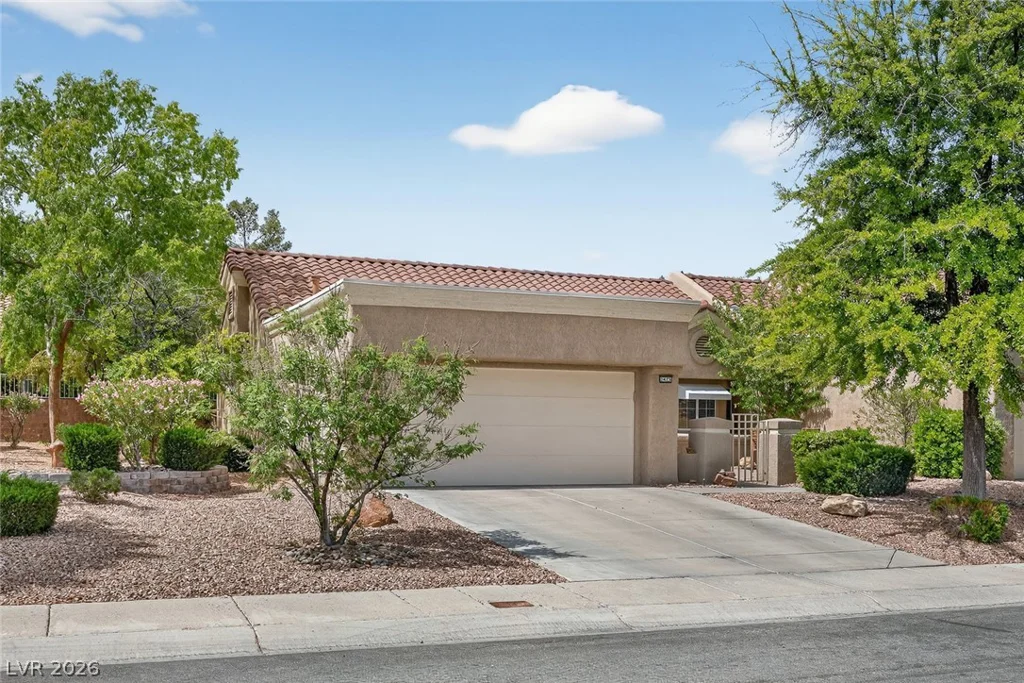 2425 Desert Butte, Las Vegas, NV 89134