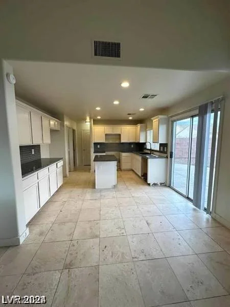 6320 Legend Falls, North Las Vegas, NV 89081
