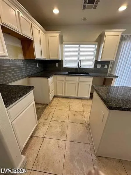 6320 Legend Falls, North Las Vegas, NV 89081