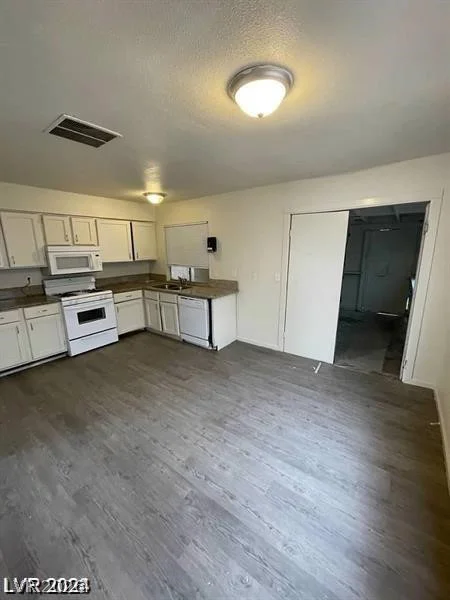 915 MAJOR, Henderson, NV 89015