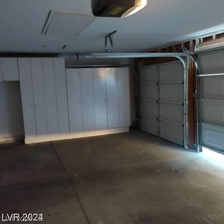 321 Bent Creek, Las Vegas, NV 89107