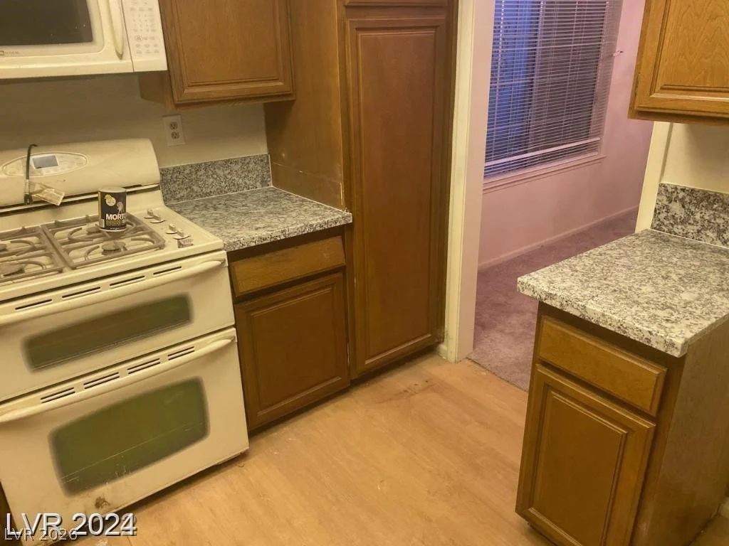 321 Bent Creek, Las Vegas, NV 89107