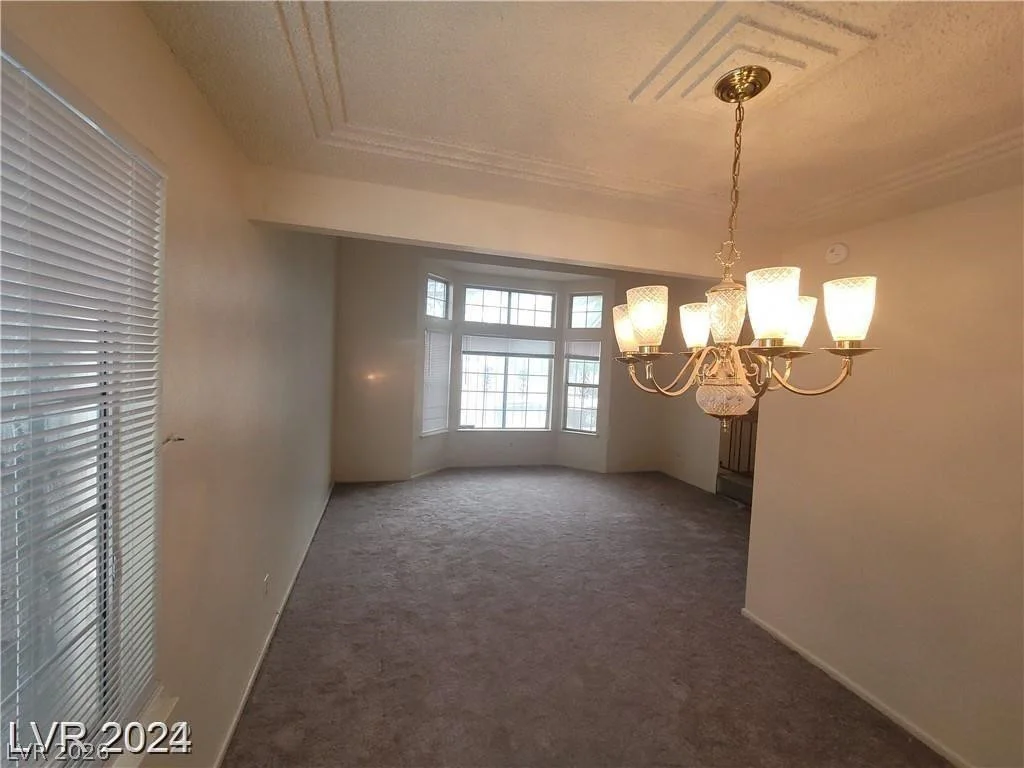 321 Bent Creek, Las Vegas, NV 89107