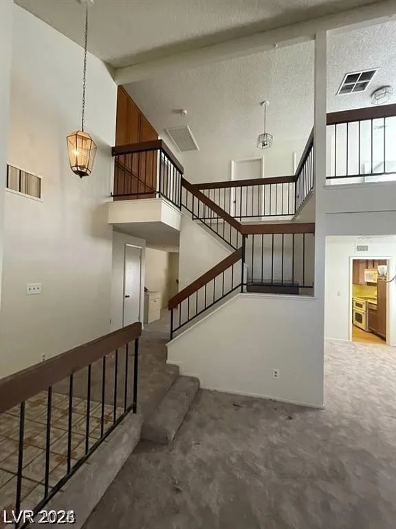 321 Bent Creek, Las Vegas, NV 89107