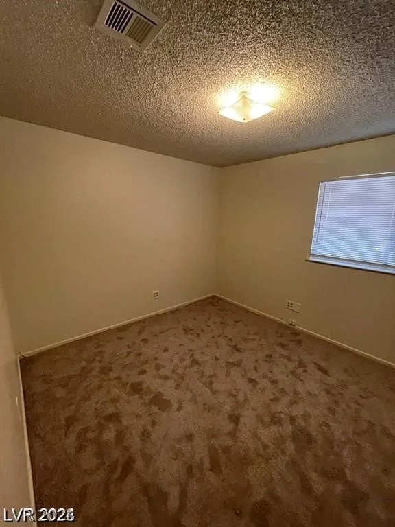 321 Bent Creek, Las Vegas, NV 89107