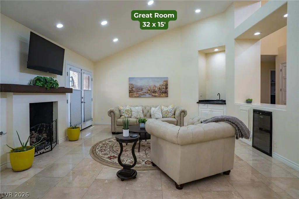 7205 Mission Hills, Las Vegas, NV 89113