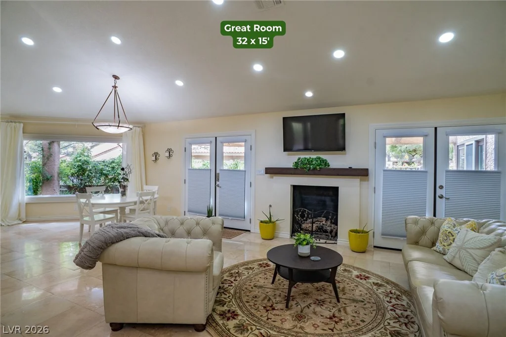 7205 Mission Hills, Las Vegas, NV 89113