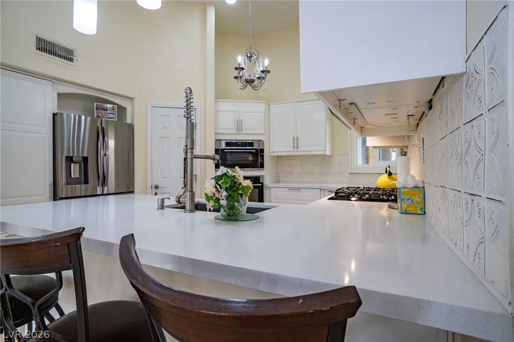 7205 Mission Hills, Las Vegas, NV 89113