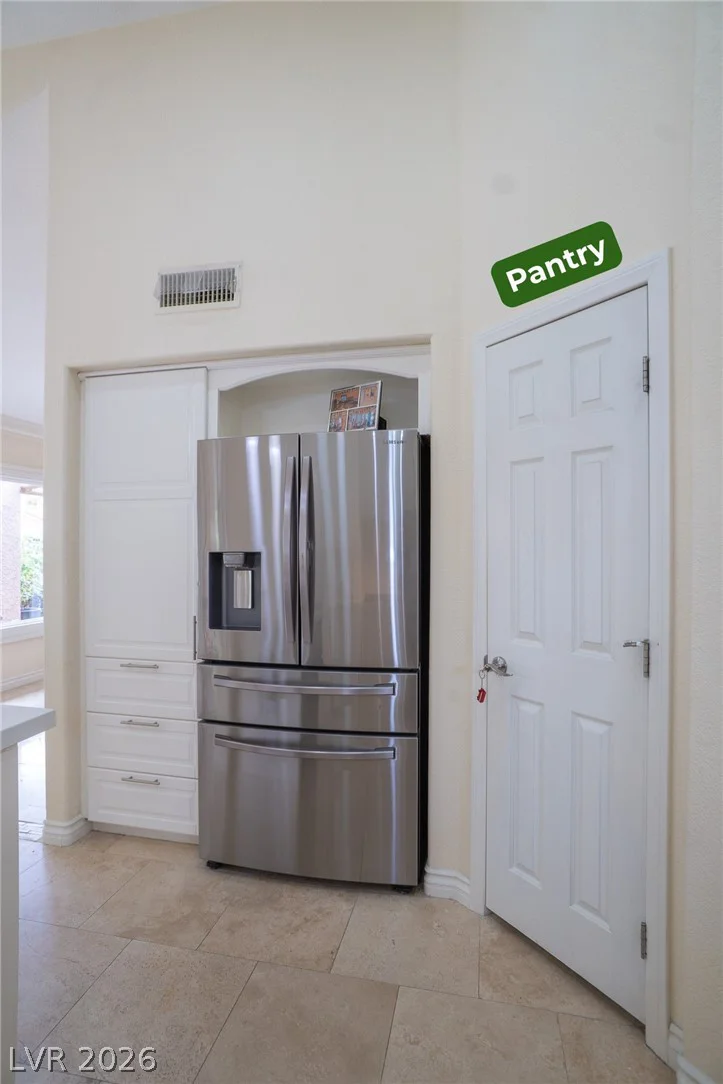 7205 Mission Hills, Las Vegas, NV 89113