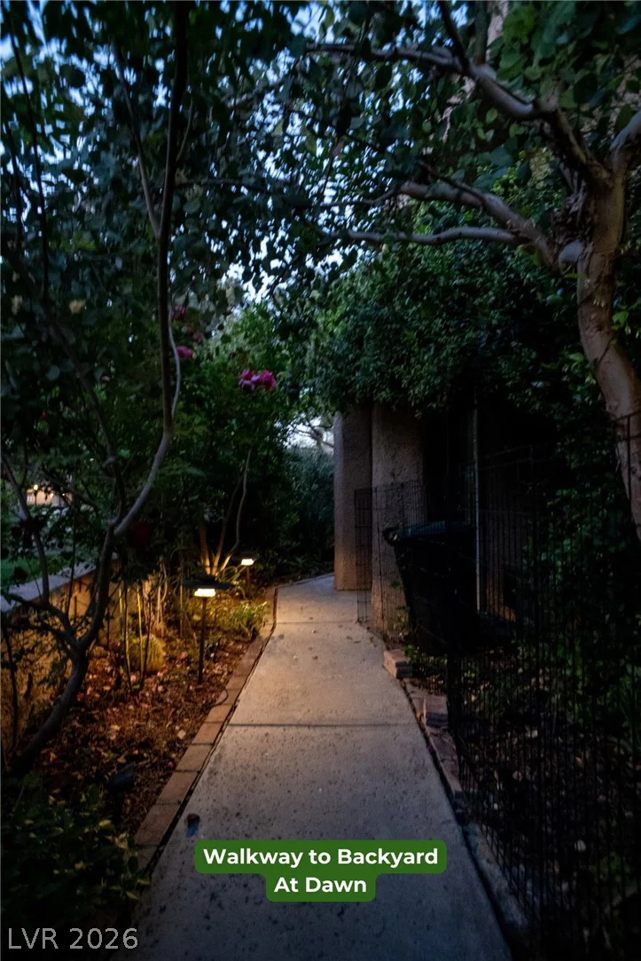 7205 Mission Hills, Las Vegas, NV 89113