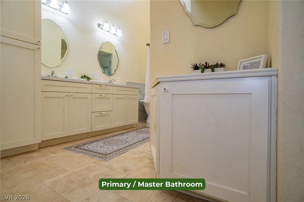 7205 Mission Hills, Las Vegas, NV 89113