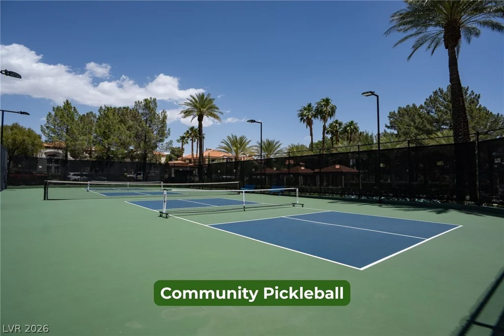 7205 Mission Hills, Las Vegas, NV 89113