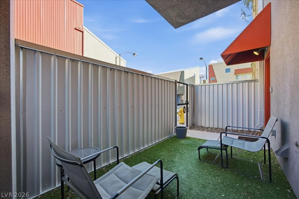 239 Dougram, Las Vegas, NV 89101