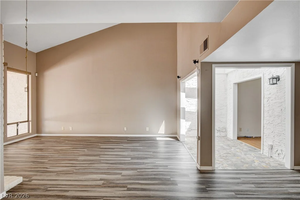 2620 San Lago, Las Vegas, NV 89121