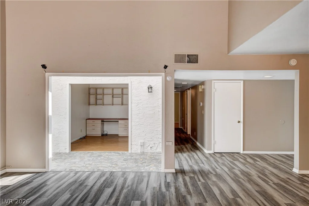 2620 San Lago, Las Vegas, NV 89121