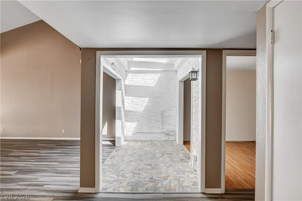 2620 San Lago, Las Vegas, NV 89121