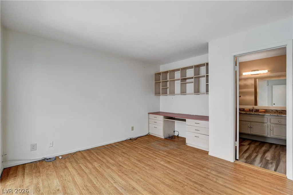 2620 San Lago, Las Vegas, NV 89121