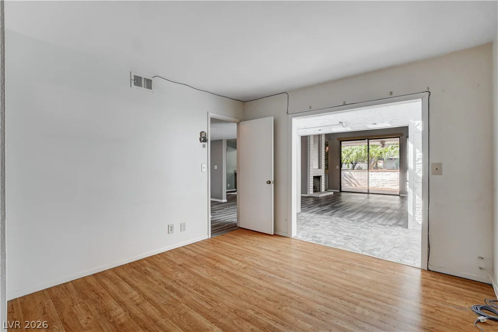2620 San Lago, Las Vegas, NV 89121