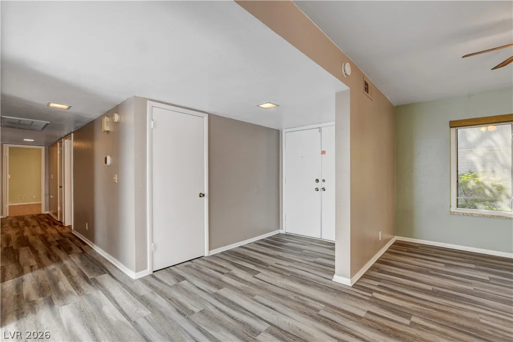 2620 San Lago, Las Vegas, NV 89121