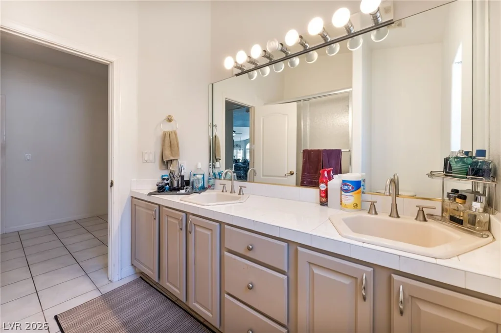 8048 Marbella, Las Vegas, NV 89128