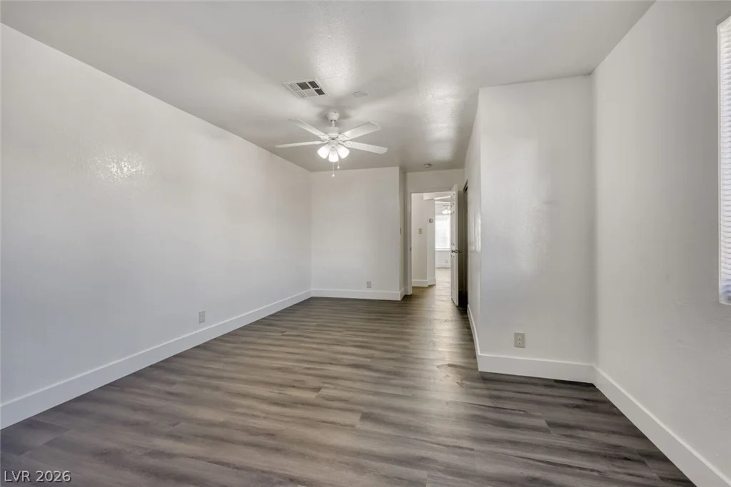 1325 Oakey, Las Vegas, NV 89104