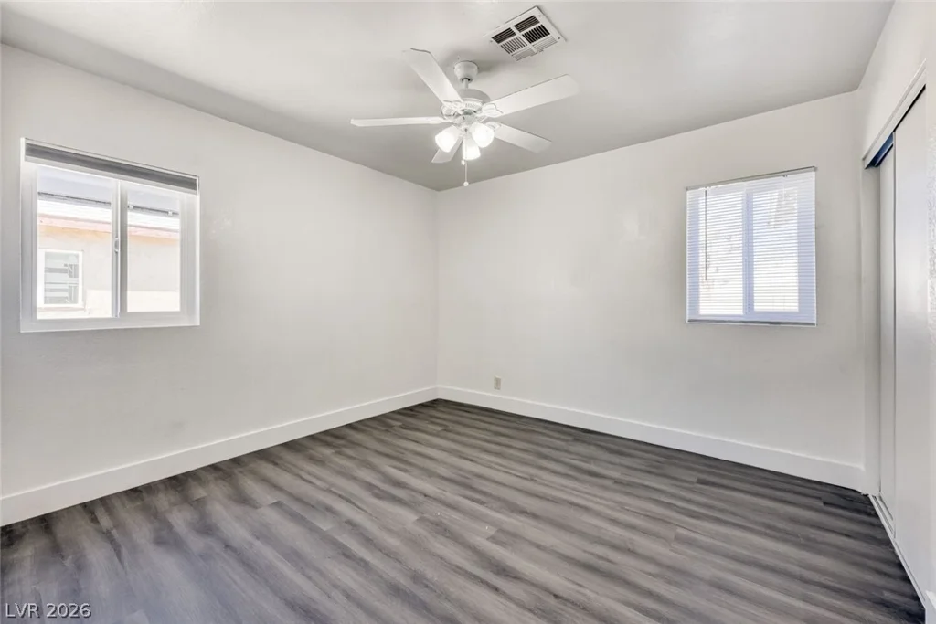 1325 Oakey, Las Vegas, NV 89104
