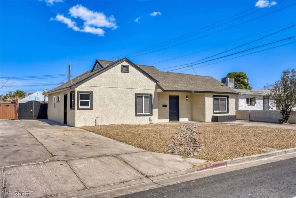 1325 Oakey, Las Vegas, NV 89104