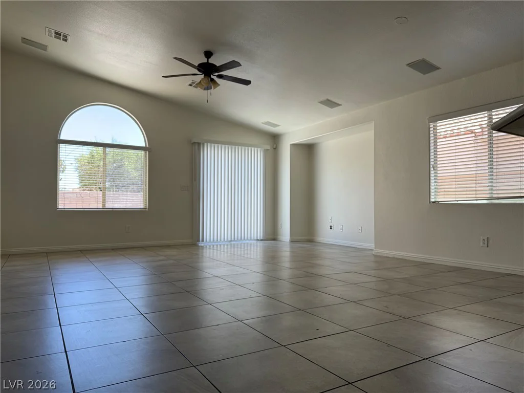 6120 Alderley, North Las Vegas, NV 89081