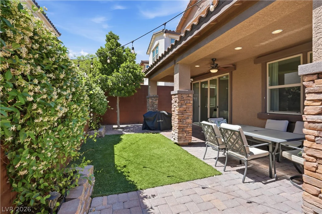 10427 Skye Canyon Falls, Las Vegas, NV 89166