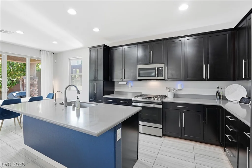 10427 Skye Canyon Falls, Las Vegas, NV 89166