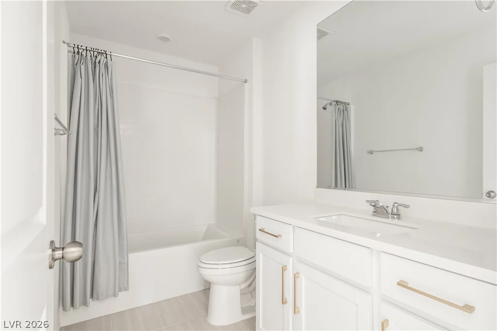 7360 Crown Landing, Las Vegas, NV 89113