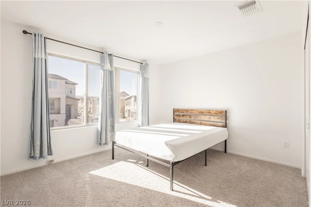 7360 Crown Landing, Las Vegas, NV 89113