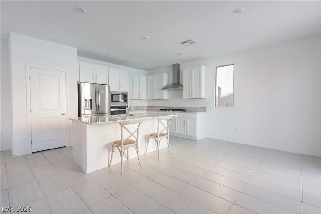 7360 Crown Landing, Las Vegas, NV 89113