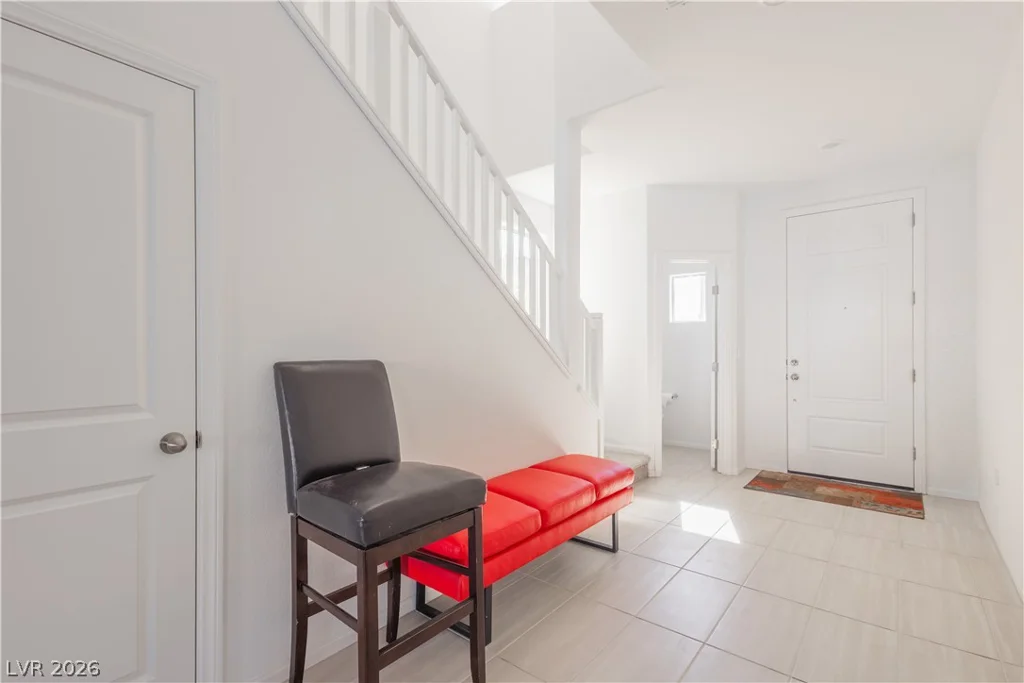 7360 Crown Landing, Las Vegas, NV 89113