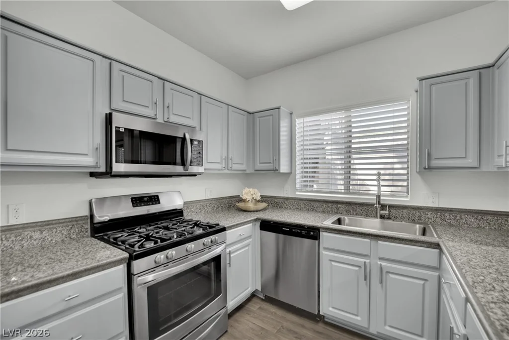 5250 Rainbow, Las Vegas, NV 89118