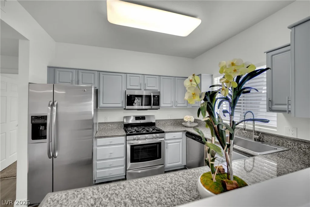 5250 Rainbow, Las Vegas, NV 89118