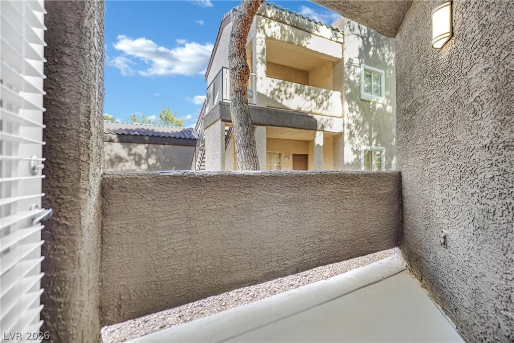 5250 Rainbow, Las Vegas, NV 89118