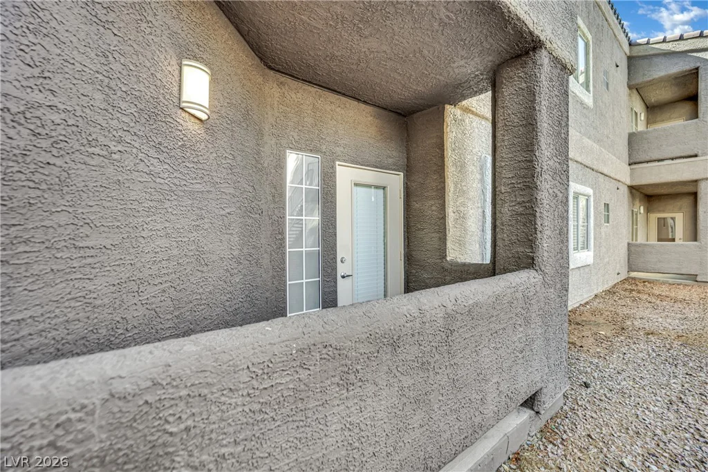 5250 Rainbow, Las Vegas, NV 89118