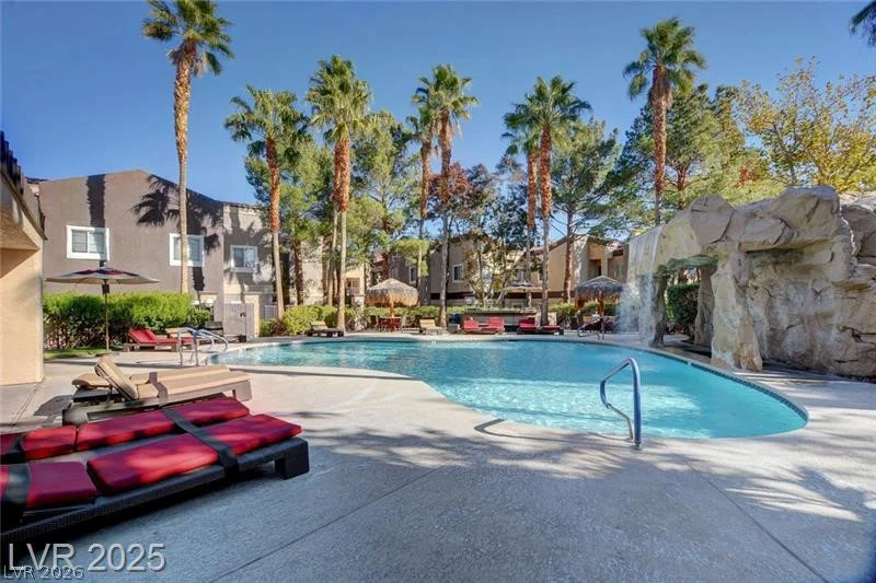 5250 Rainbow, Las Vegas, NV 89118