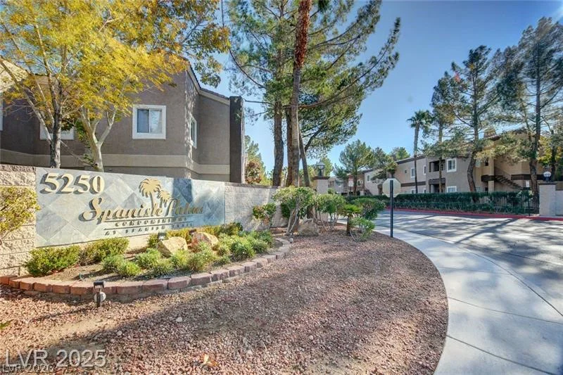 5250 Rainbow, Las Vegas, NV 89118