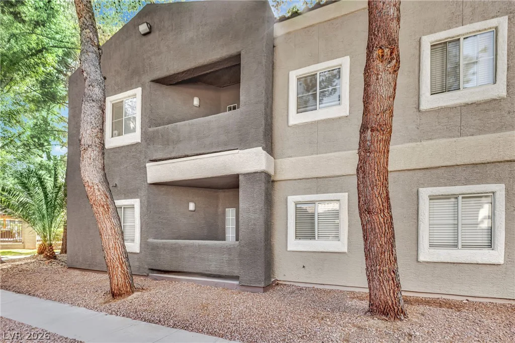 5250 Rainbow, Las Vegas, NV 89118