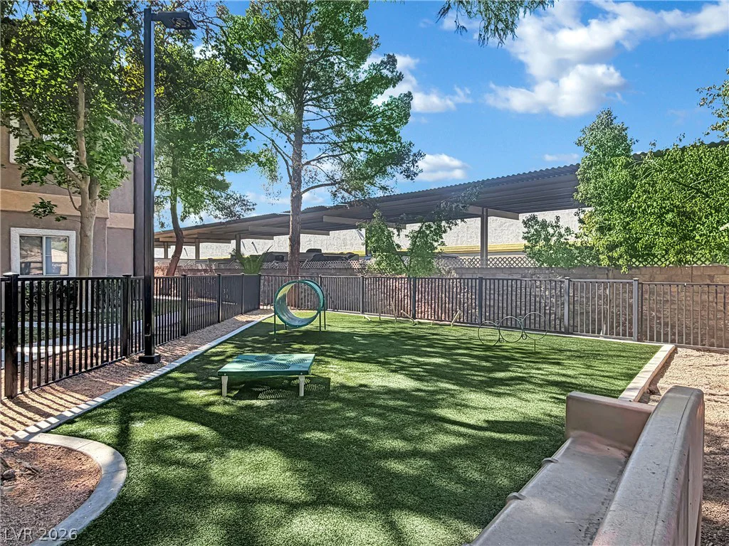 5250 Rainbow, Las Vegas, NV 89118