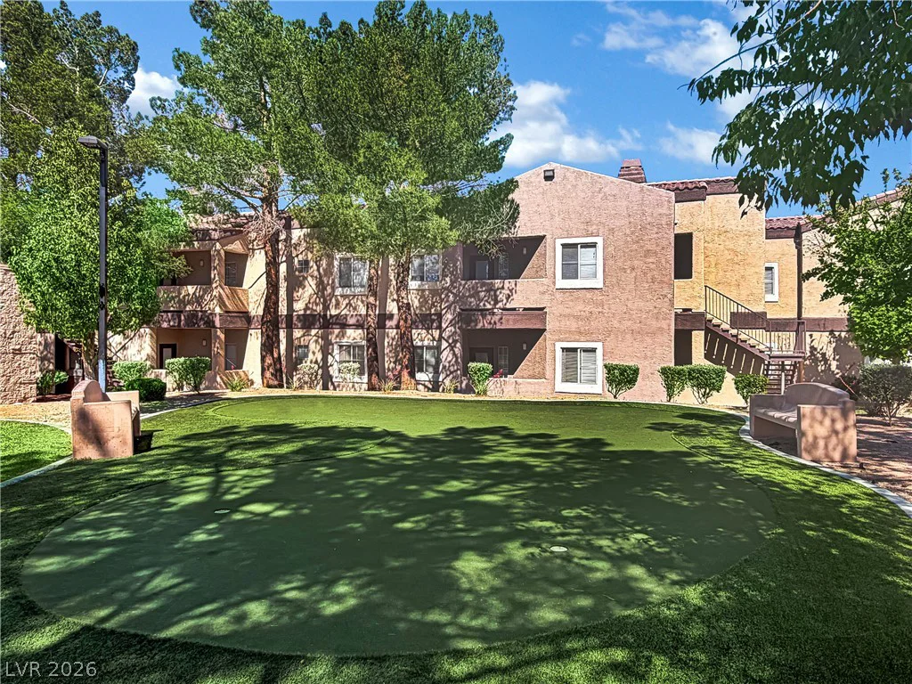 5250 Rainbow, Las Vegas, NV 89118