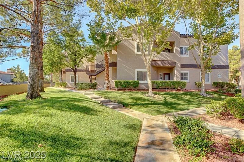 5250 Rainbow, Las Vegas, NV 89118