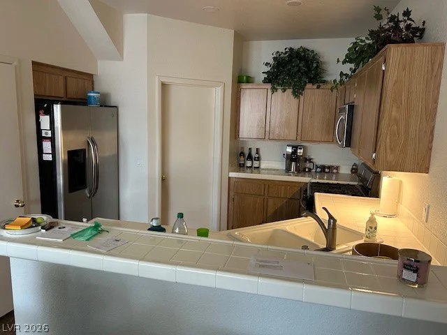 251 Green Valley, Henderson, NV 89012