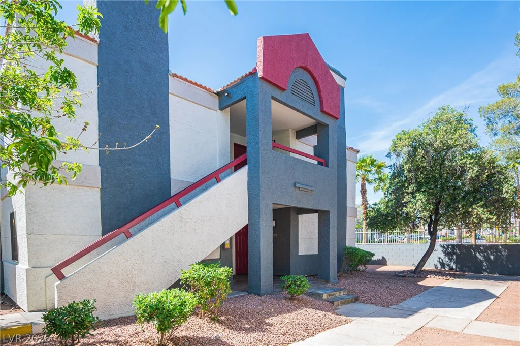8600 Charleston, Las Vegas, NV 89117