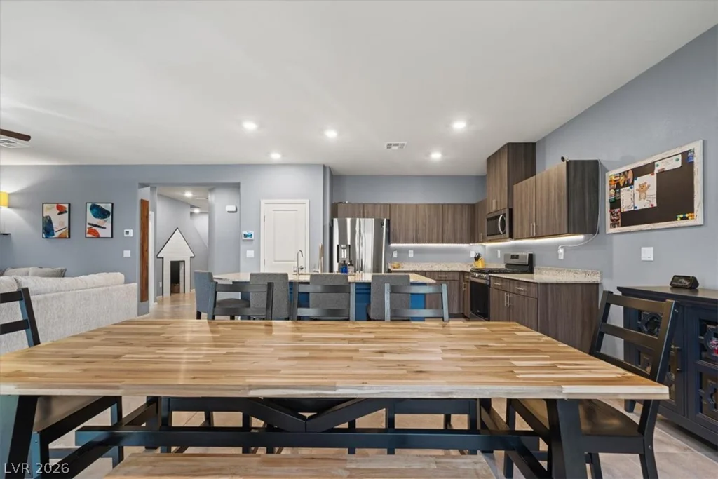 3835 Berenices, North Las Vegas, NV 89084